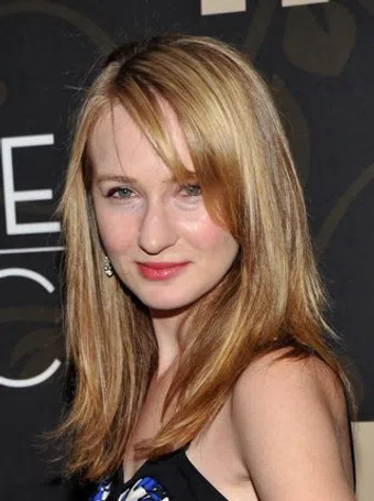 halley feiffer image