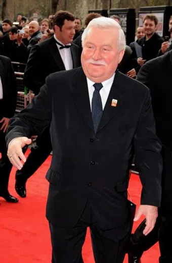 lech walesa image