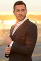 zachary levi image