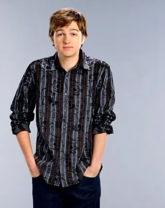 angus t. jones image