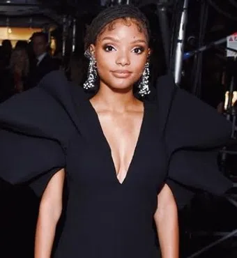 halle bailey image