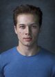 leo howard image