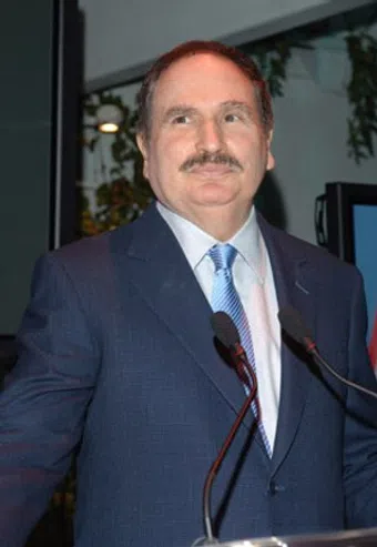 gabe kaplan image