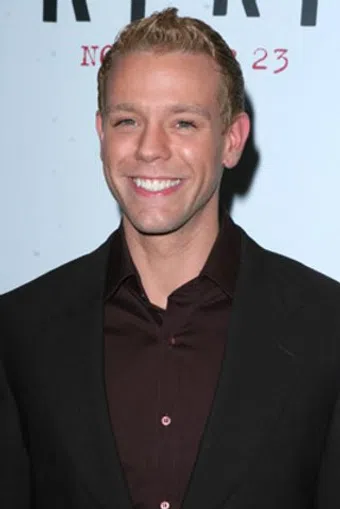 adam pascal image