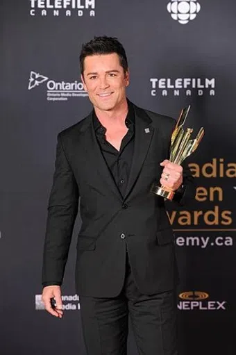 yannick bisson image