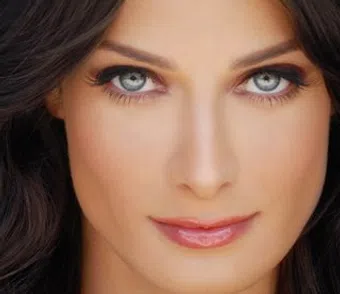 dayanara torres image