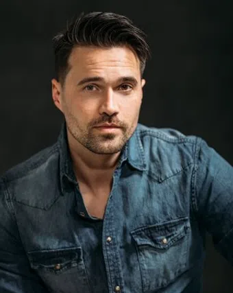 brett dalton image