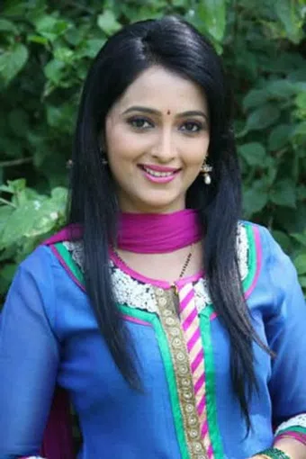 rujuta deshmukh image