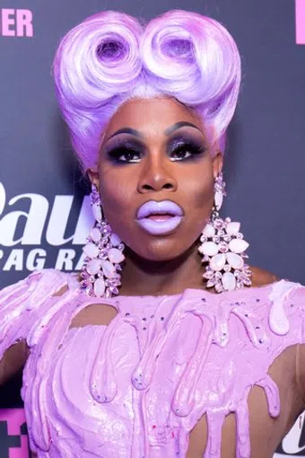 monét x change image