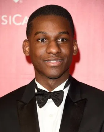 leon bridges image