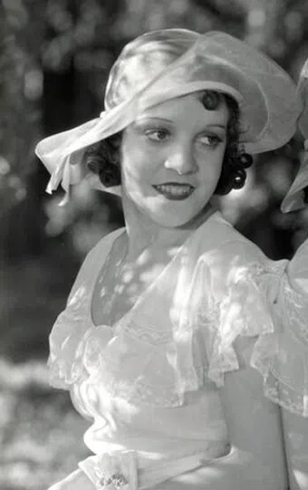 violet hilton image