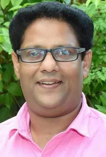 riyas narmakala image