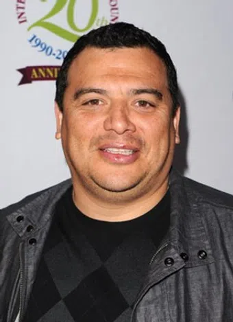 carlos mencia image