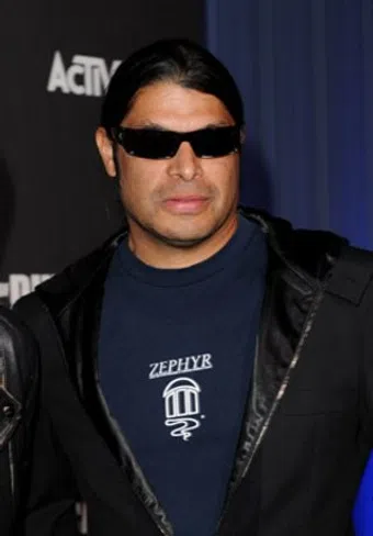 robert trujillo image