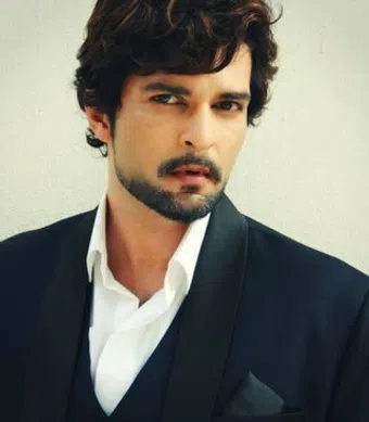 raqesh bapat image