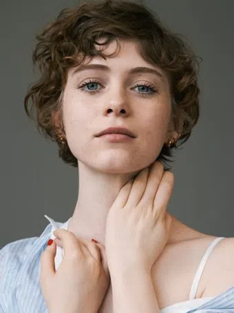 sophia lillis image