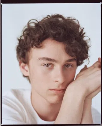 wyatt oleff image