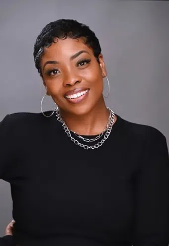 andrecia hinton image