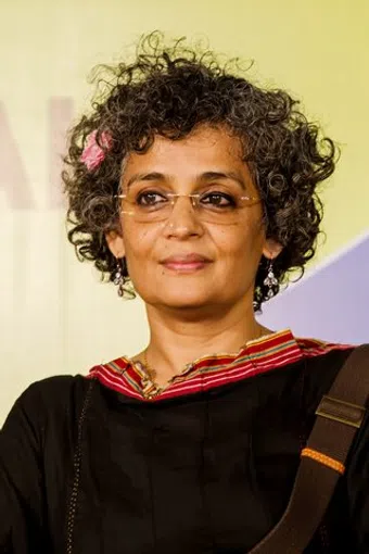 arundhati roy image