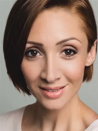 lucy-jo hudson image