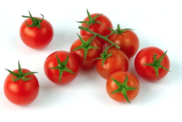 Ripe Tomatoes (2000) Poster