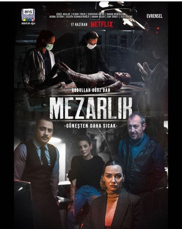 Mezarlik (2022) Poster