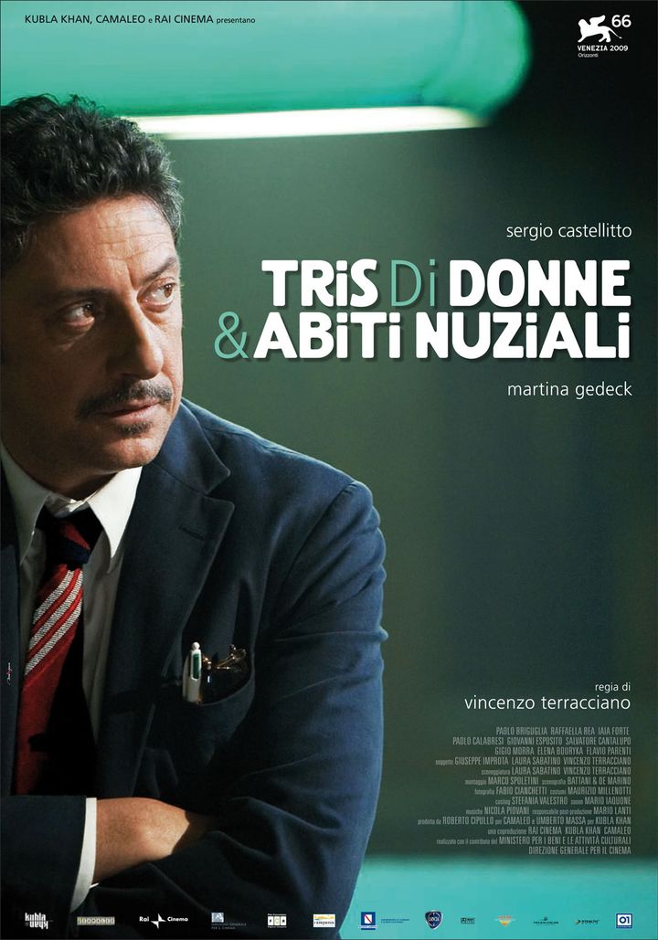 Tris Di Donne & Abiti Nuziali (2009) Poster