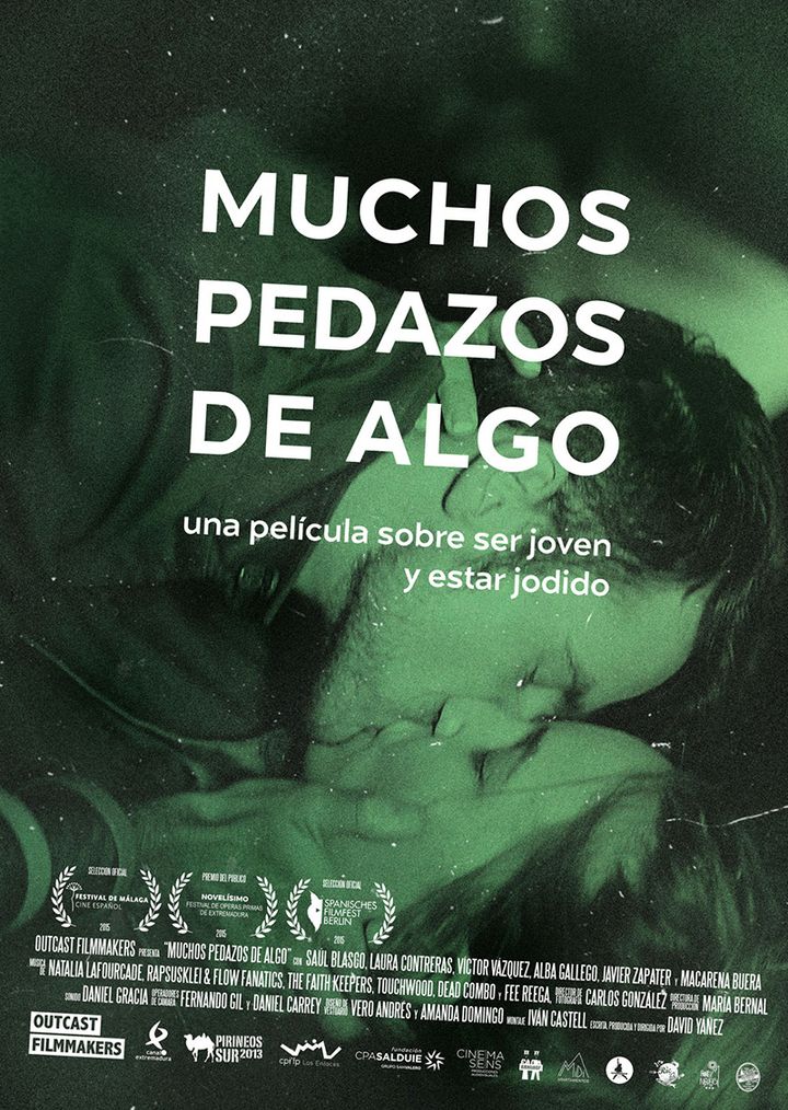 Muchos Pedazos De Algo (2015) Poster