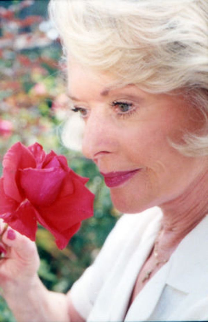 Rose's Garden (2003) Poster