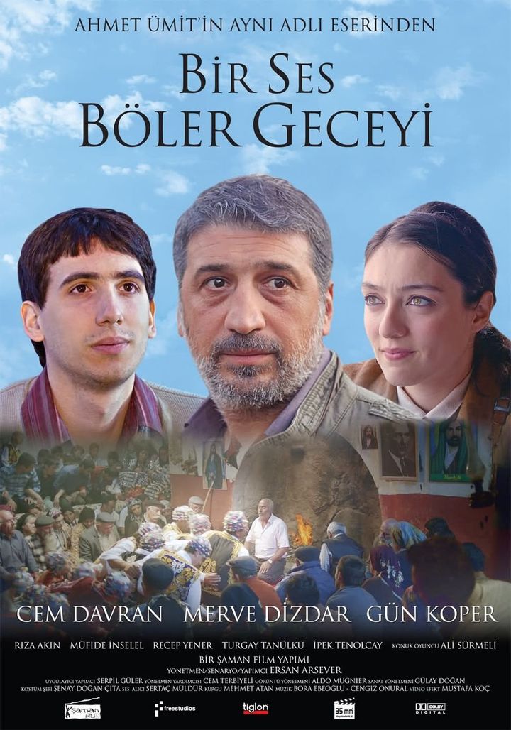 Bir Ses Böler Geceyi (2012) Poster