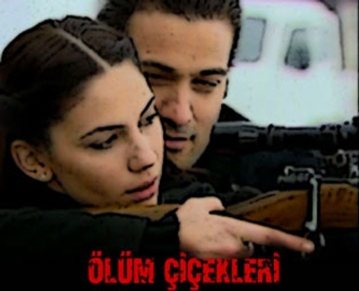 Ölüm Çiçekleri (2008) Poster