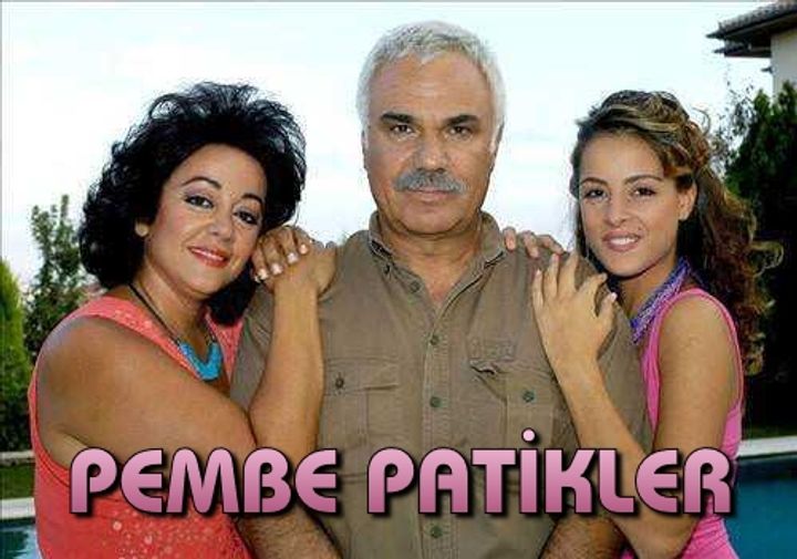 Pembe Patikler (2002) Poster