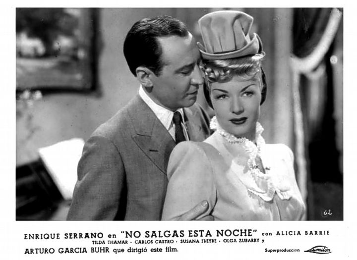 No Salgas Esta Noche (1946) Poster