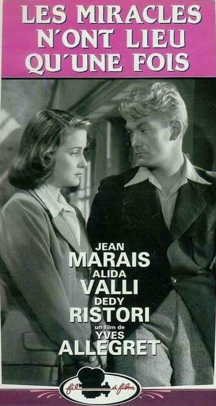 Les Miracles N'ont Lieu Qu'une Fois (1951) Poster