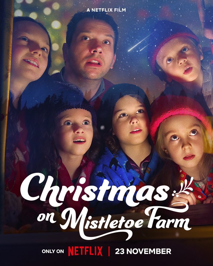 Christmas On Mistletoe Farm (2022) Poster