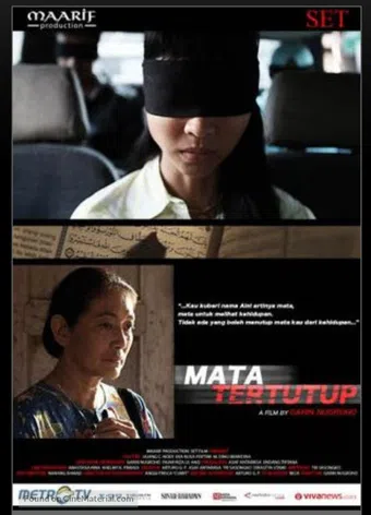 mata tertutup 2012 poster