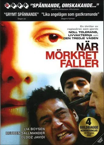 när mörkret faller 2006 poster