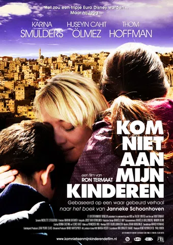 kom niet aan mijn kinderen 2010 poster