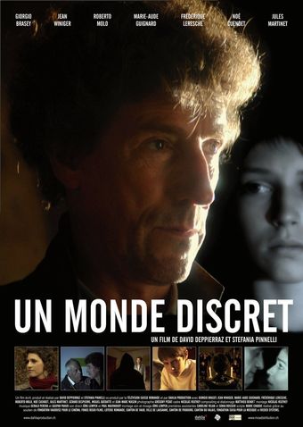 un monde discret 2011 poster