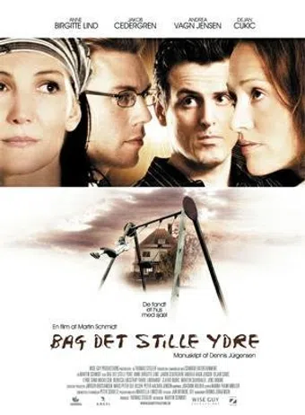 bag det stille ydre 2005 poster