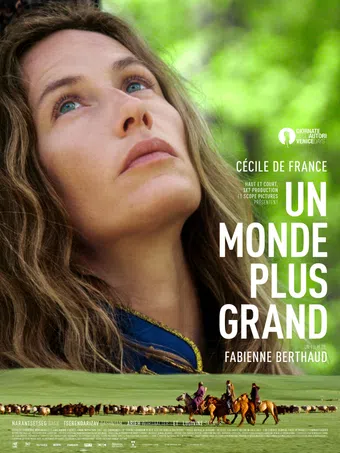 un monde plus grand 2019 poster